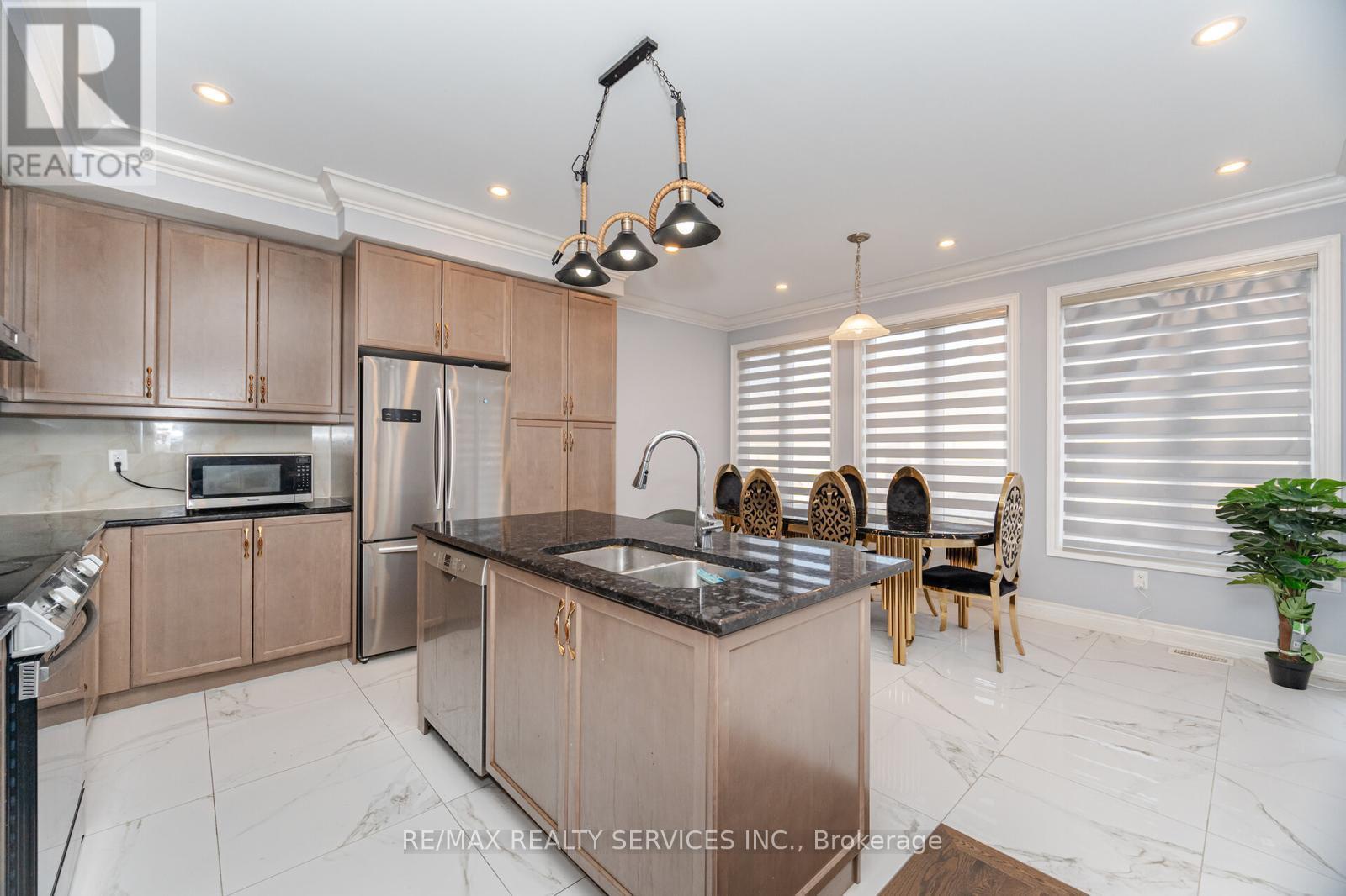 132 Meadow Vista Crescent, East Gwillimbury, Ontario  L9N 0T4 - Photo 16 - N12706342