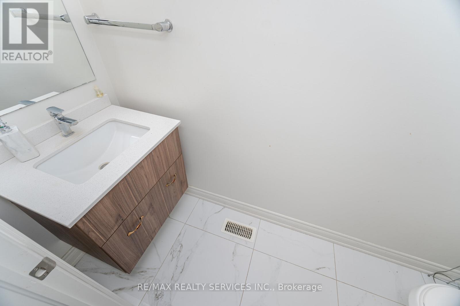 132 Meadow Vista Crescent, East Gwillimbury, Ontario  L9N 0T4 - Photo 20 - N12706342