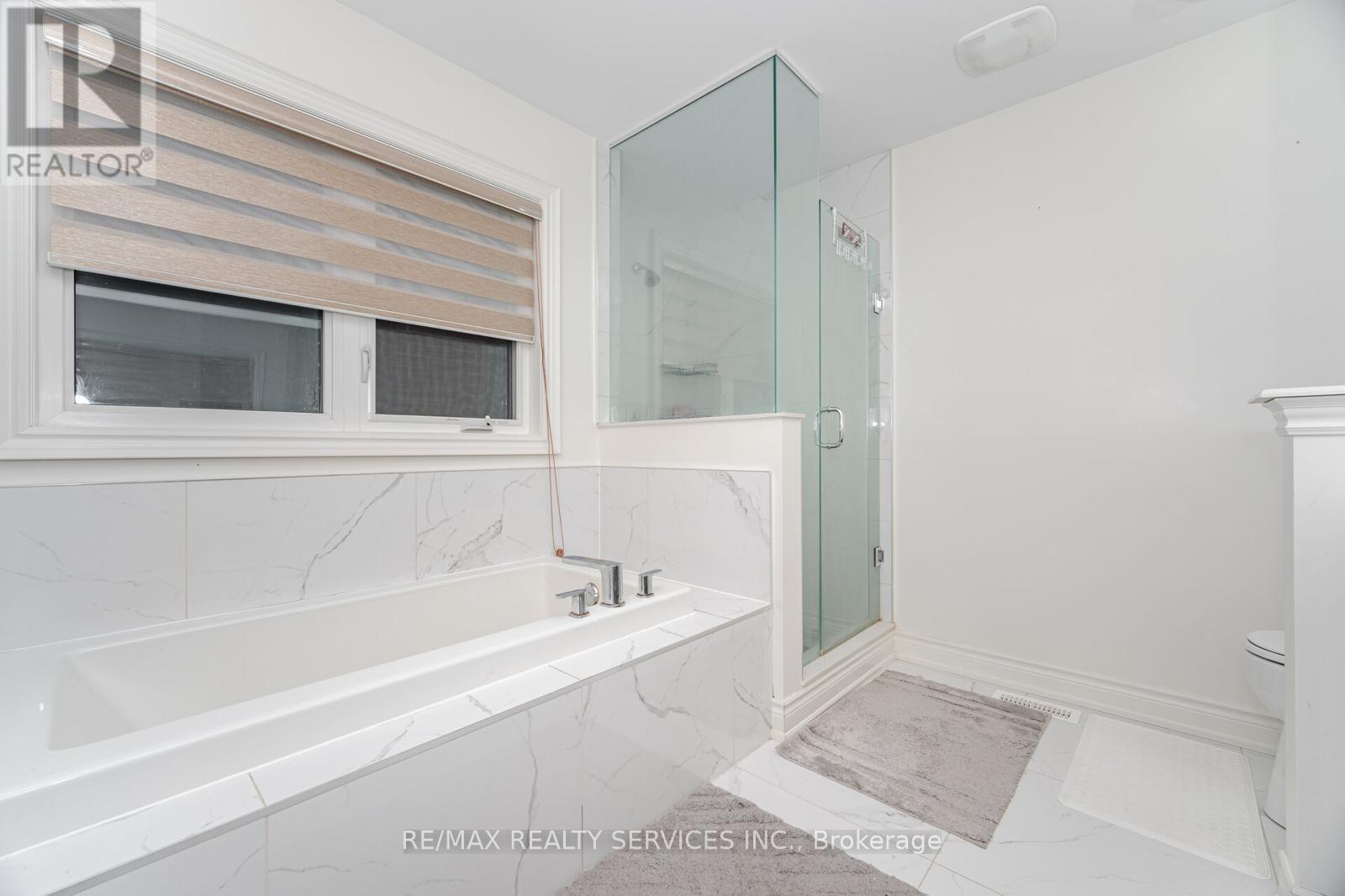 132 Meadow Vista Crescent, East Gwillimbury, Ontario  L9N 0T4 - Photo 24 - N12706342