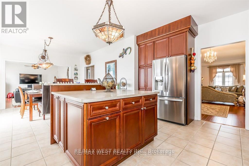 118 Succession Crescent, Barrie, Ontario  L4M 7G7 - Photo 8 - S12706354