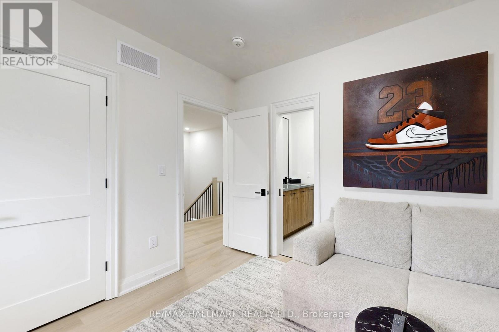 31 Naughton Drive, Richmond Hill, Ontario  L4C 4M6 - Photo 44 - N12706230