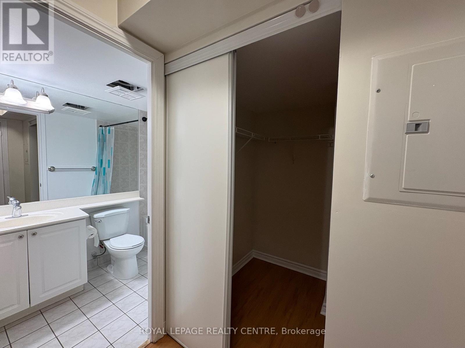 830 - 3888 Duke Of York Boulevard, Mississauga, Ontario  L5B 4P5 - Photo 16 - W12706324