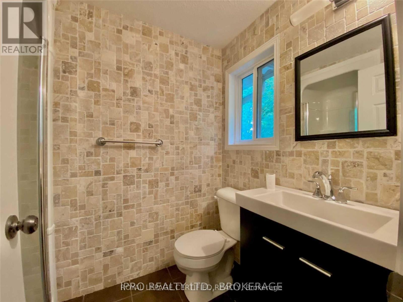 23 - 300 Fallowfield Drive, Kitchener, Ontario  N2C 2T8 - Photo 12 - X12706338