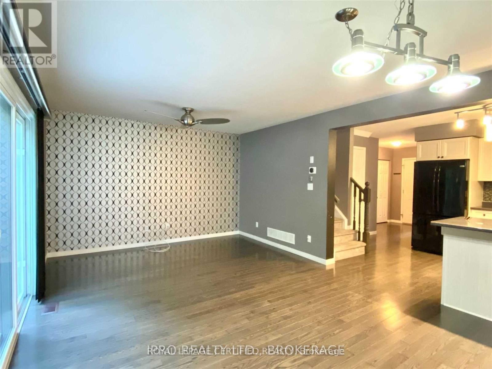 23 - 300 Fallowfield Drive, Kitchener, Ontario  N2C 2T8 - Photo 3 - X12706338