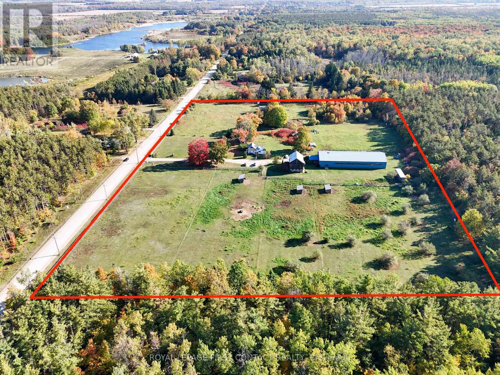 2041 Flos 4 Road W, Springwater, Ontario  L0L 2K0 - Photo 39 - S12444432