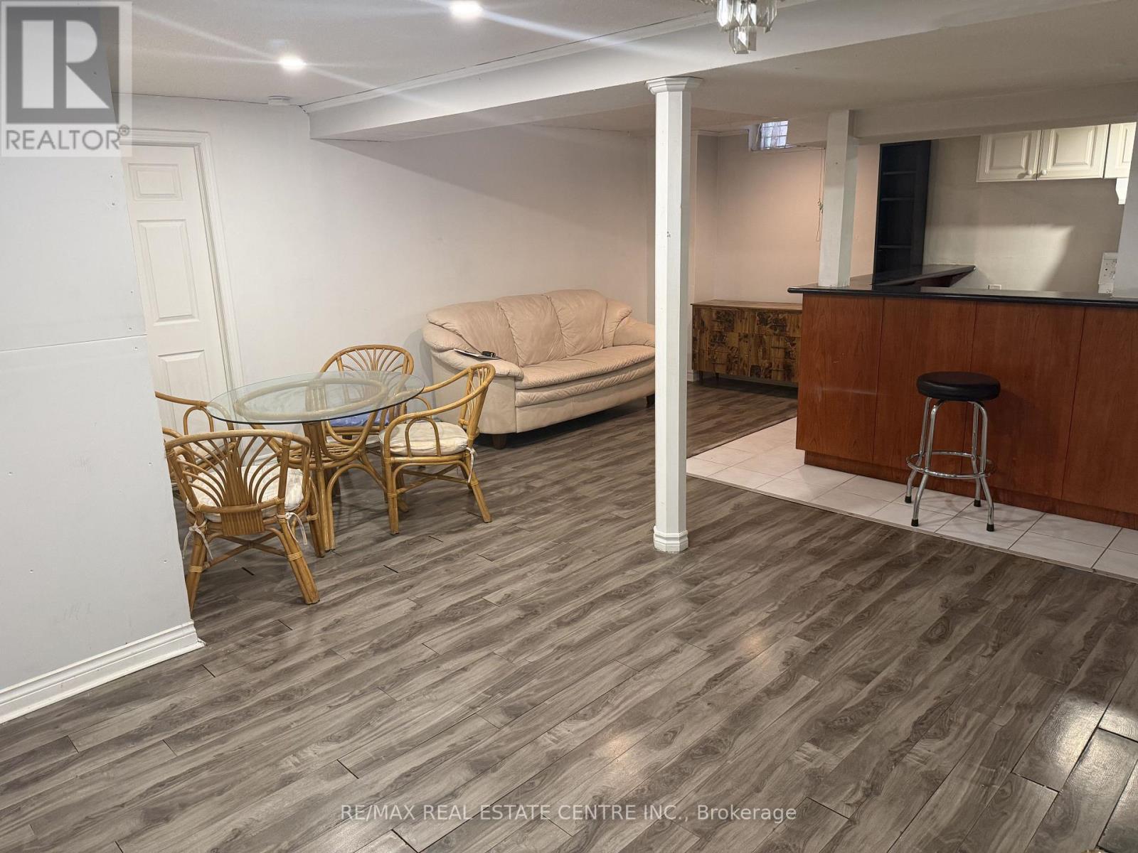 3292 The College Way, Mississauga, Ontario  L5L 5B6 - Photo 3 - W12678018