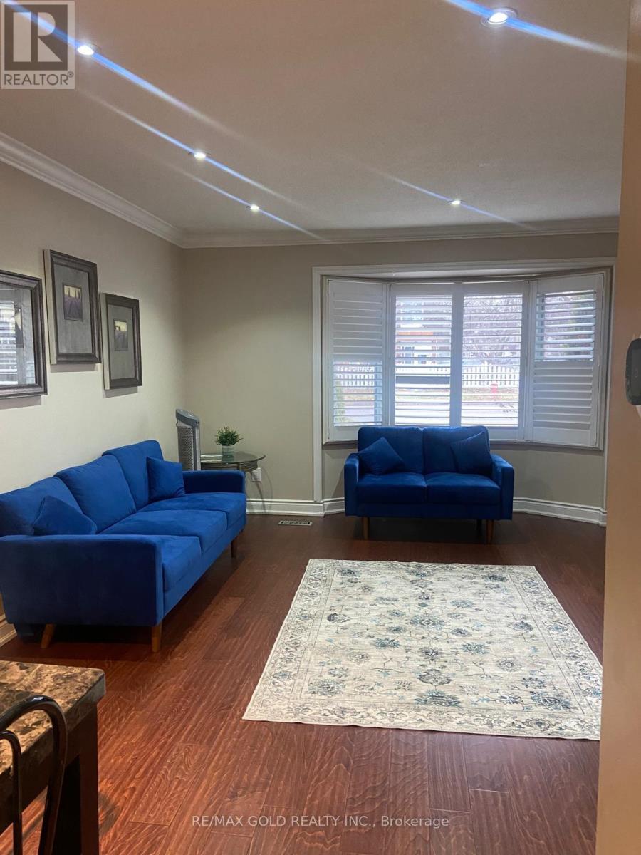 67 Archdekin Drive S, Brampton, Ontario  L6V 1V1 - Photo 12 - W12706238