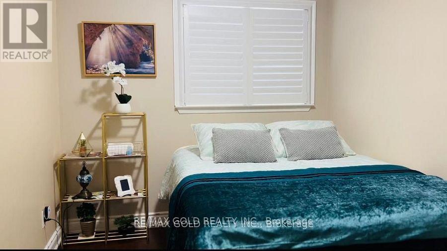 67 Archdekin Drive S, Brampton, Ontario  L6V 1V1 - Photo 8 - W12706238