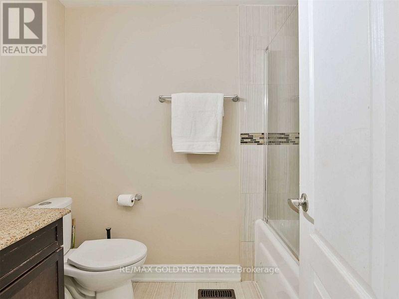 67 Archdekin Drive S, Brampton, Ontario  L6V 1V1 - Photo 7 - W12706238