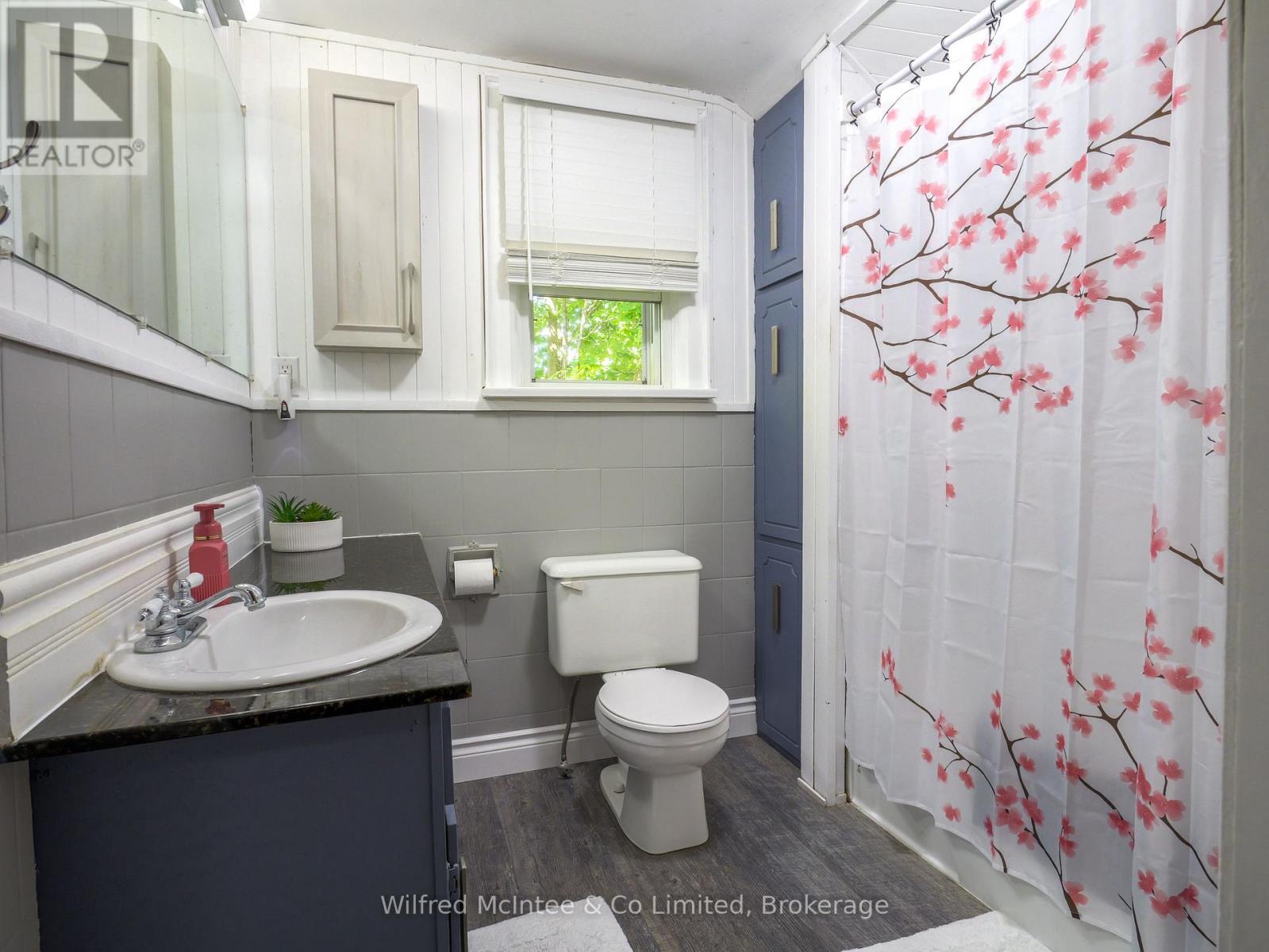 304 Napier Street, Brockton, Ontario  N0G 2V0 - Photo 12 - X12706390