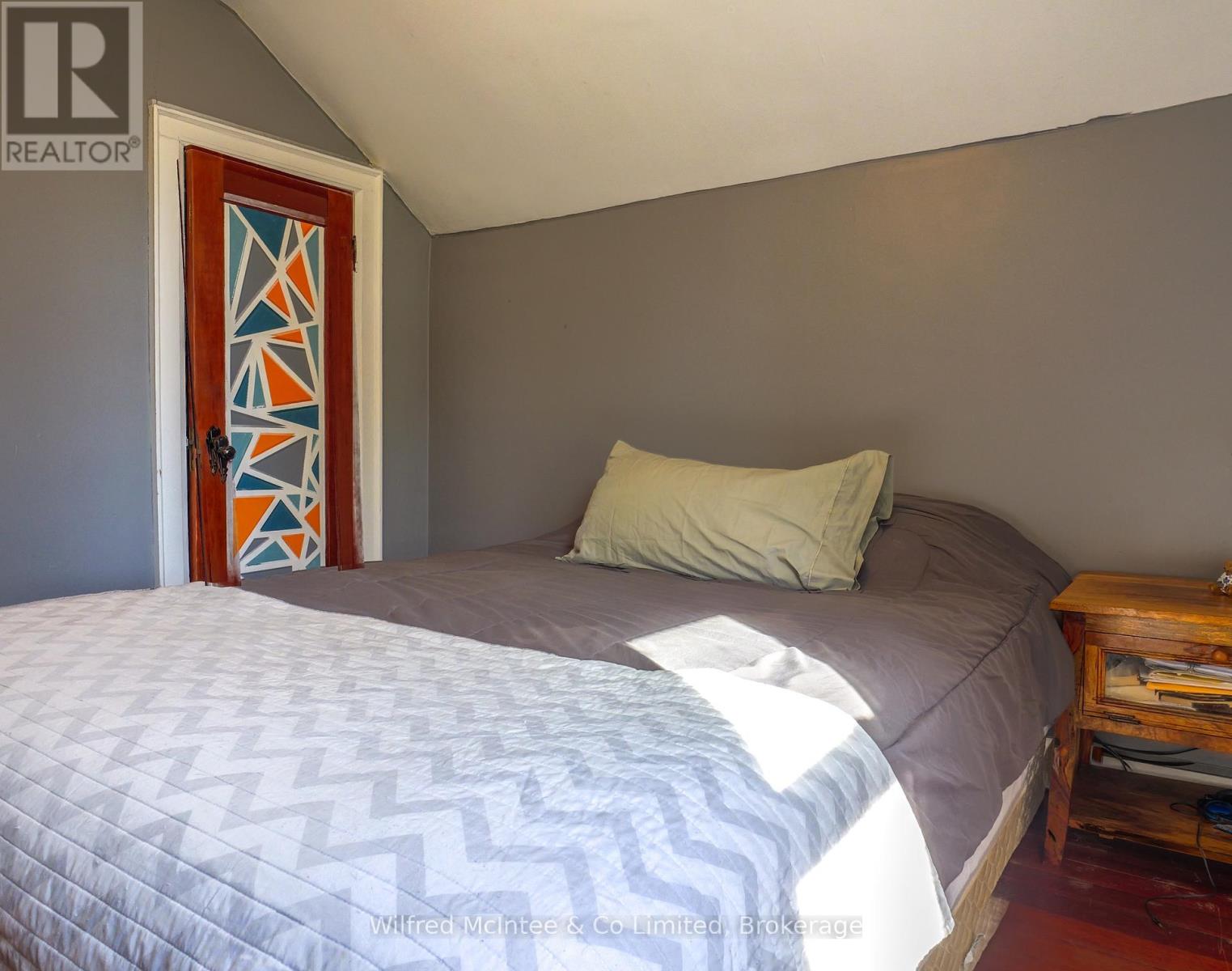 304 Napier Street, Brockton, Ontario  N0G 2V0 - Photo 14 - X12706390