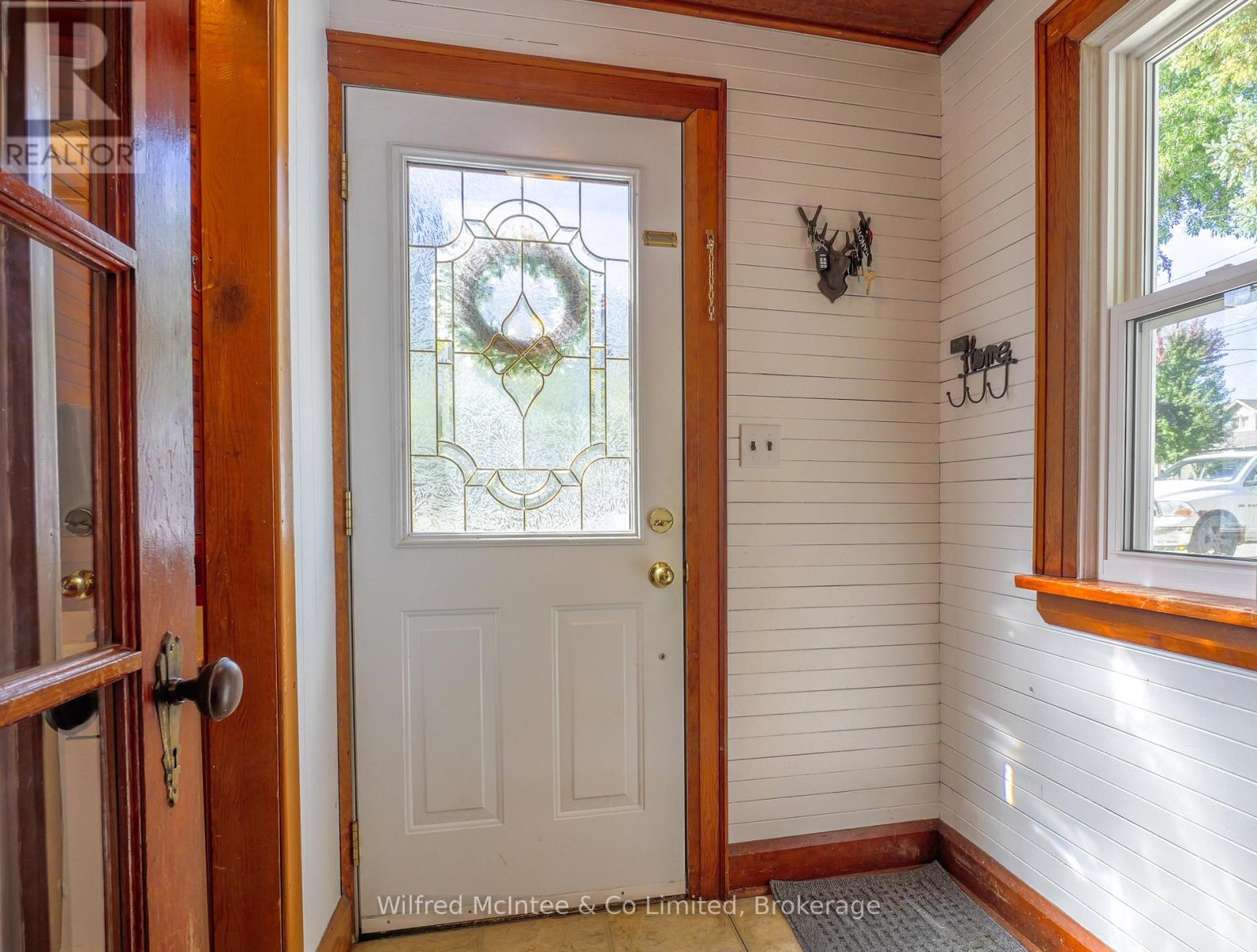 304 Napier Street, Brockton, Ontario  N0G 2V0 - Photo 2 - X12706390