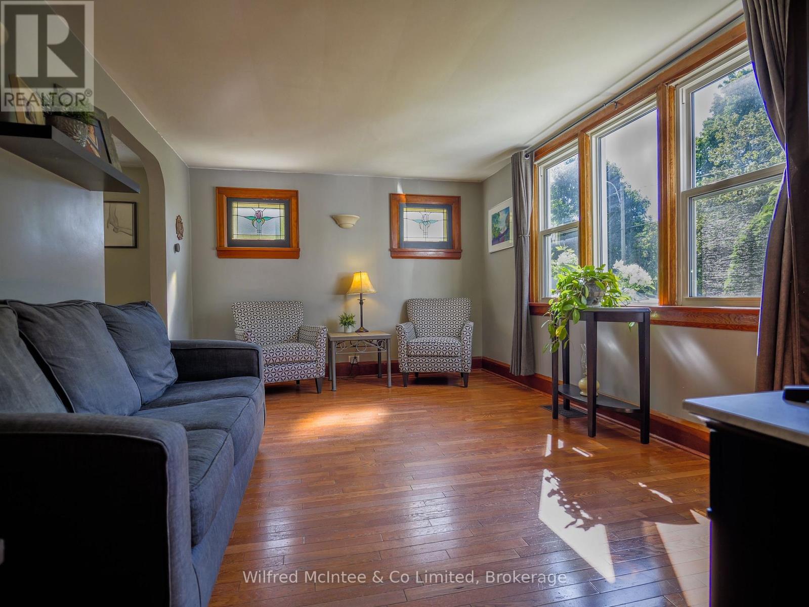 304 Napier Street, Brockton, Ontario  N0G 2V0 - Photo 3 - X12706390