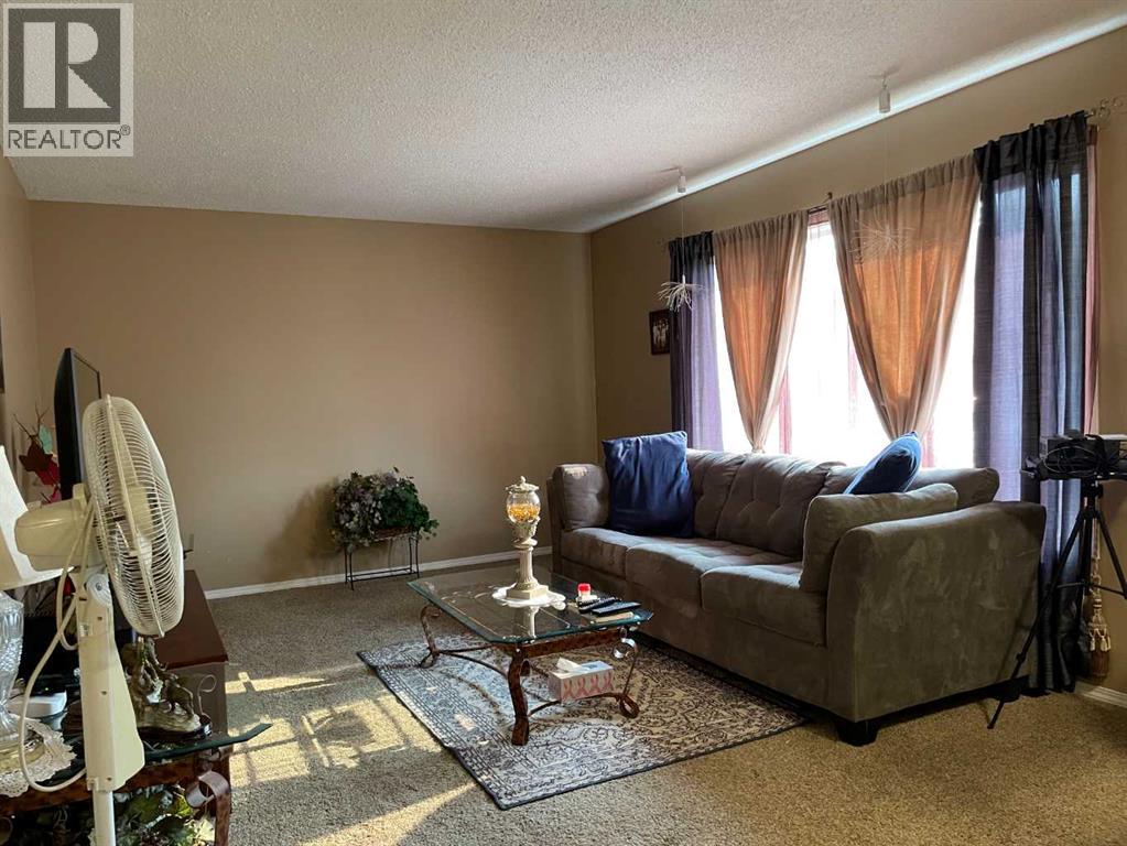 4910 53 Street, Grimshaw, Alberta  T0H 1W0 - Photo 2 - A2268031