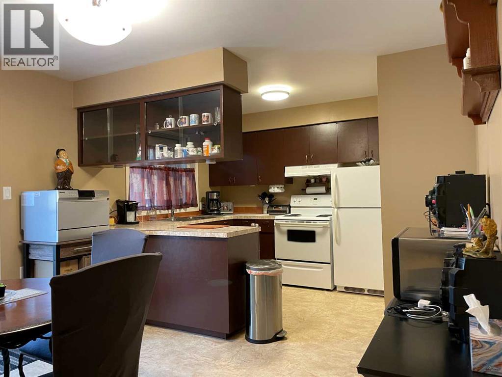 4910 53 Street, Grimshaw, Alberta  T0H 1W0 - Photo 12 - A2268031