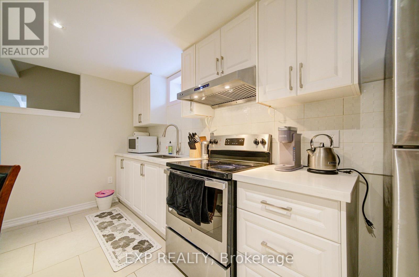 116 Colesbrook Road, Richmond Hill, Ontario  L4S 2G3 - Photo 40 - N12703752