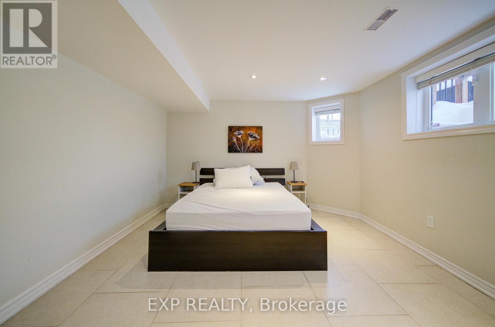 116 Colesbrook Road, Richmond Hill, Ontario  L4S 2G3 - Photo 46 - N12703752