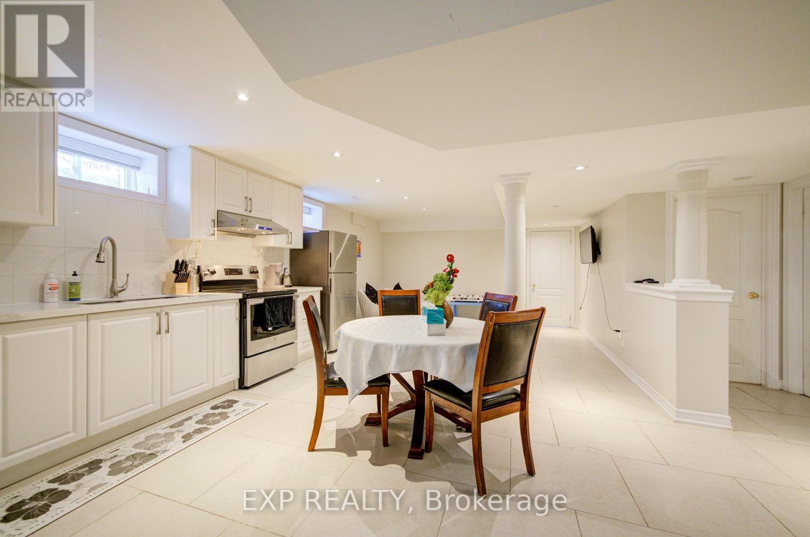 116 Colesbrook Road, Richmond Hill, Ontario  L4S 2G3 - Photo 37 - N12703752