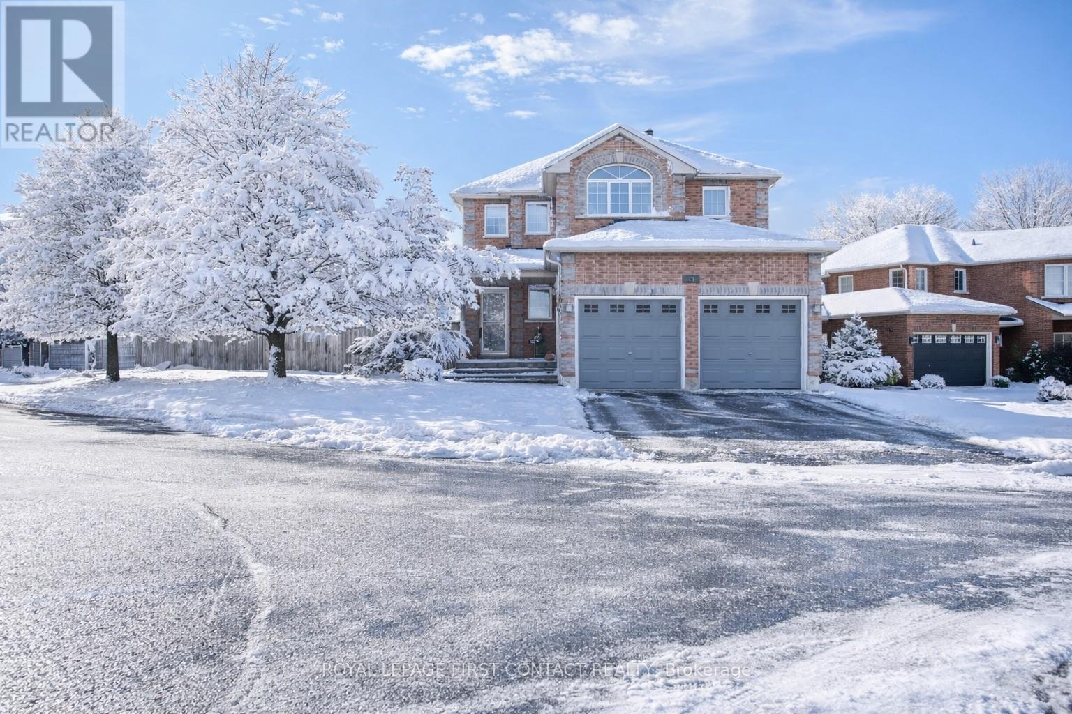 63 GORE DRIVE, Barrie, Ontario