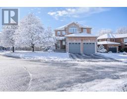 63 GORE DRIVE, Barrie, Ontario