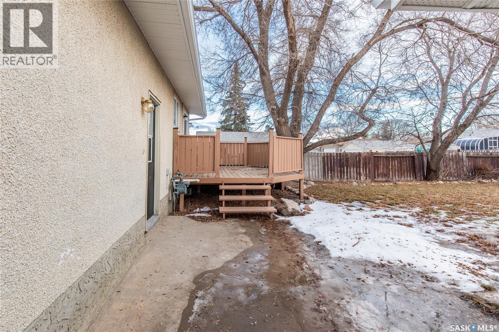 1386 Manitou Crescent, Moose Jaw, Saskatchewan  S6H 7C5 - Photo 40 - SK026992