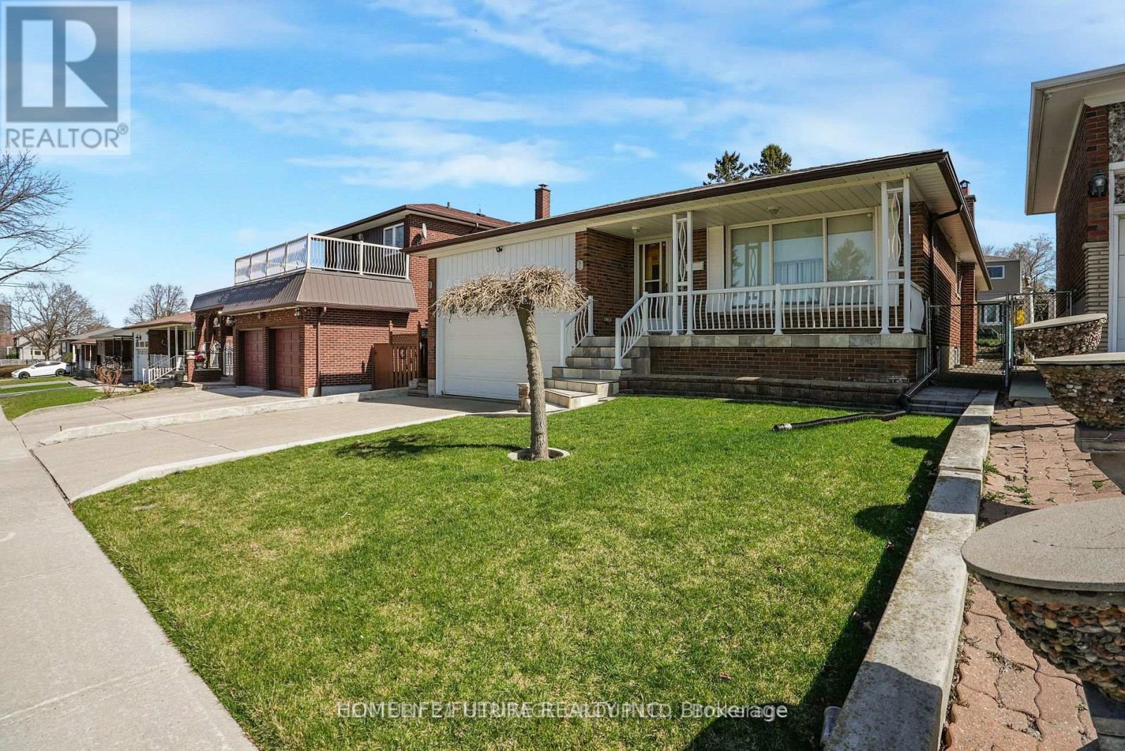 31 Scarden Avenue, Toronto, Ontario  M1T 1V8 - Photo 3 - E12706372