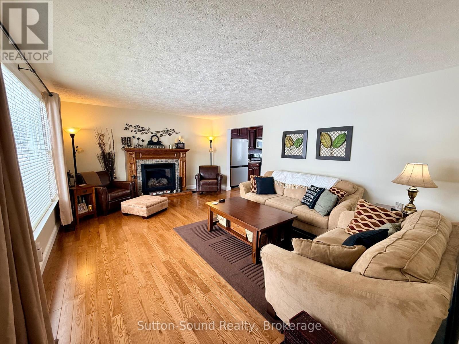 319 Gould Street, South Bruce Peninsula, Ontario  N0H 2T0 - Photo 14 - X12464780