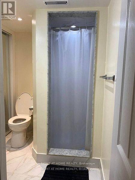 3158 Mccarron Crescent E, Mississauga, Ontario  L5N 3H5 - Photo 21 - W12611250