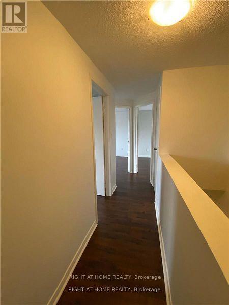 3158 Mccarron Crescent E, Mississauga, Ontario  L5N 3H5 - Photo 9 - W12611250