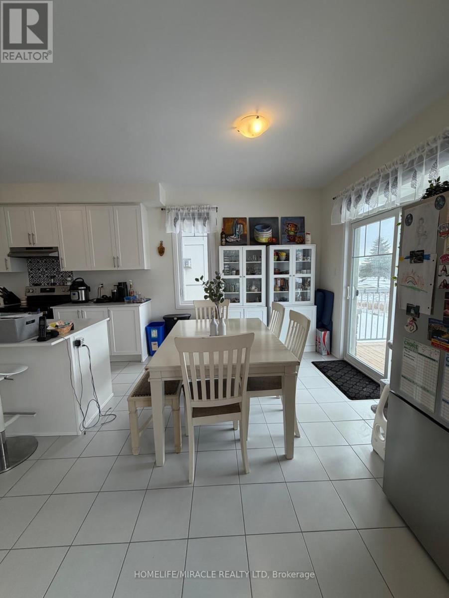 162 Country Club Drive, Loyalist, Ontario  K0H 1G0 - Photo 11 - X12706274