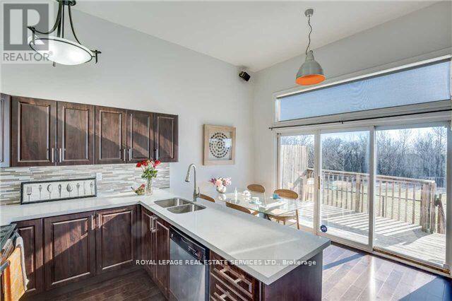 18 - 840 Dundas Street W, Mississauga, Ontario  L5C 1C2 - Photo 3 - W12706384