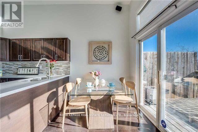 18 - 840 Dundas Street W, Mississauga, Ontario  L5C 1C2 - Photo 5 - W12706384