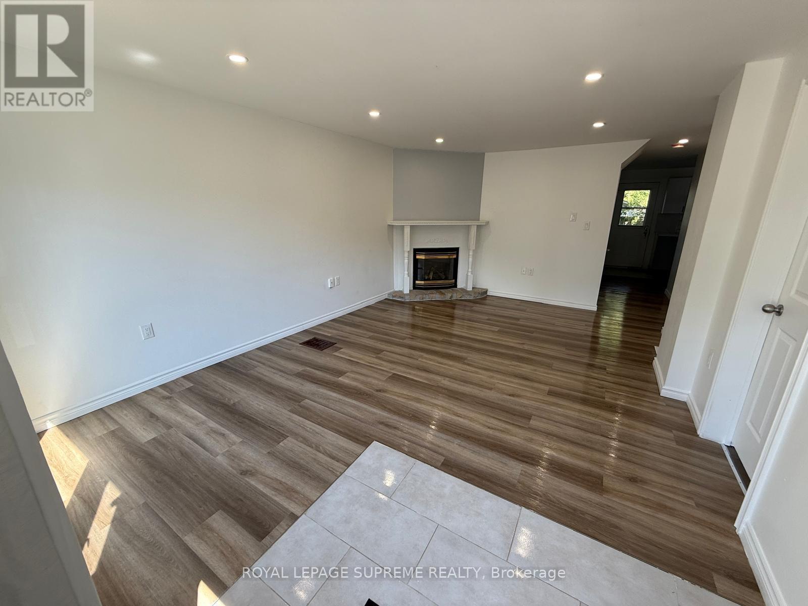 35 Kingscourt Avenue, Kingston, Ontario  K7K 4N6 - Photo 3 - X12706374