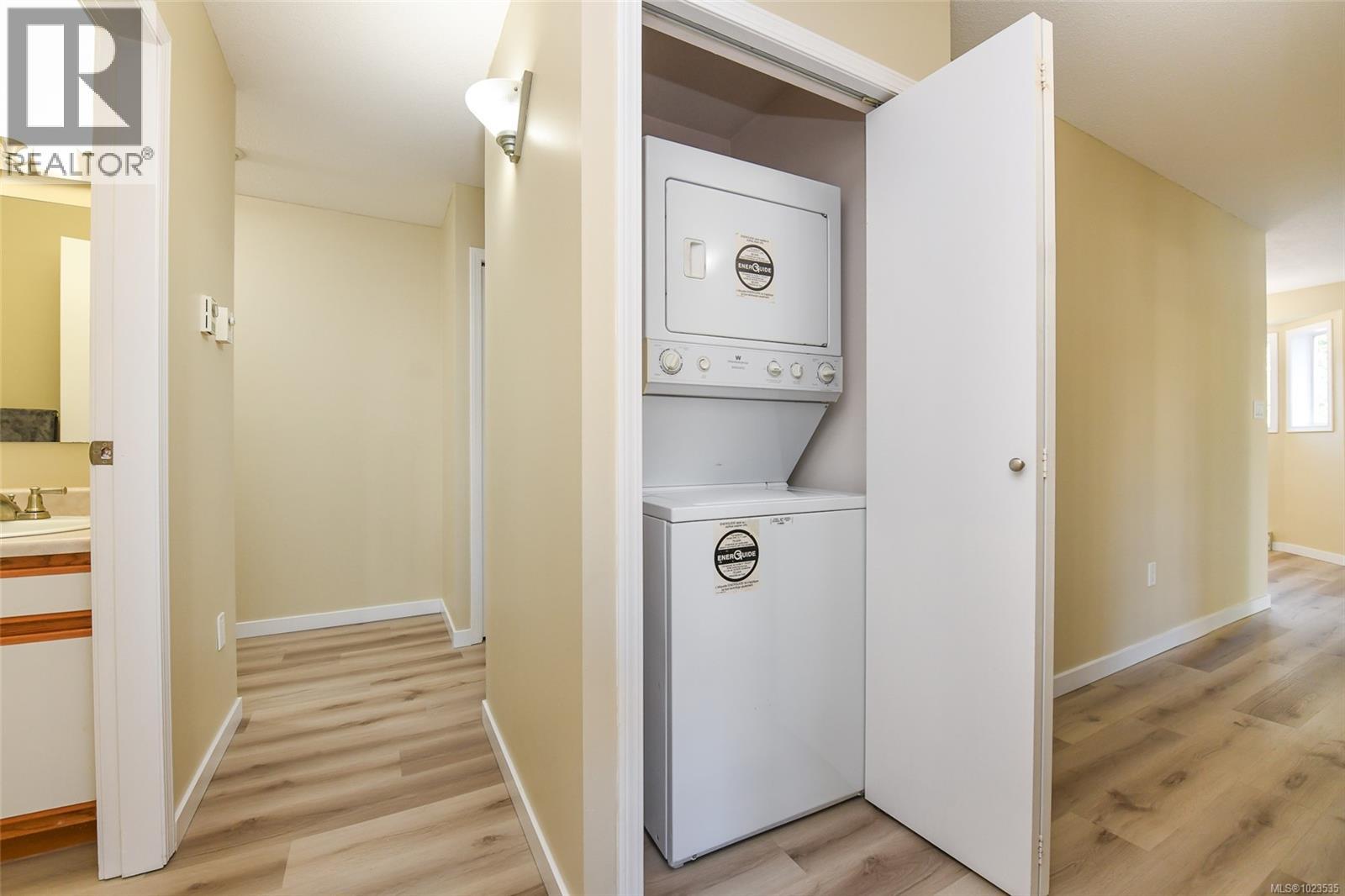 201 2655 Muir Rd, Courtenay, British Columbia  V9N 9A1 - Photo 14 - 1023535