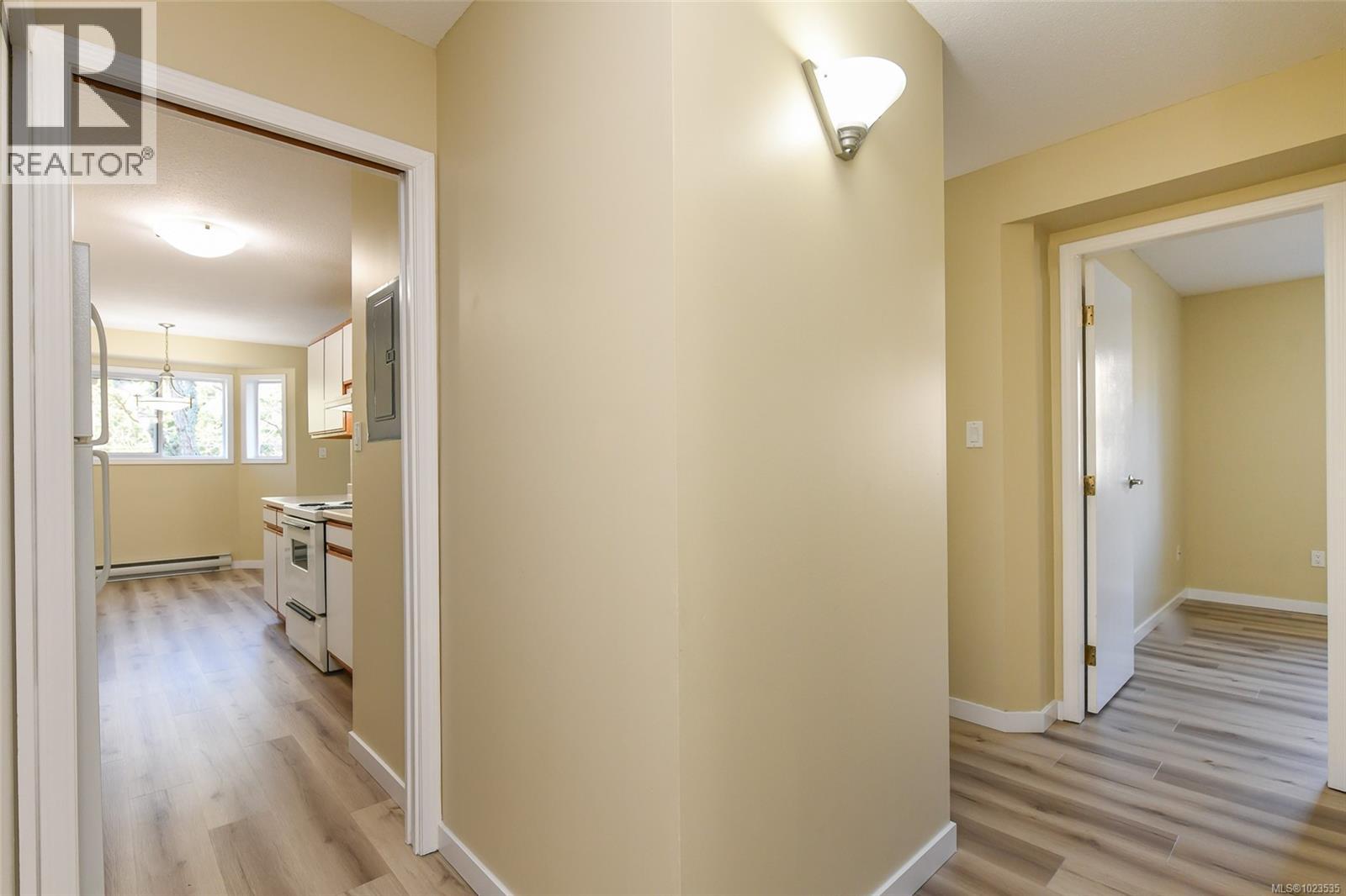 201 2655 Muir Rd, Courtenay, British Columbia  V9N 9A1 - Photo 15 - 1023535