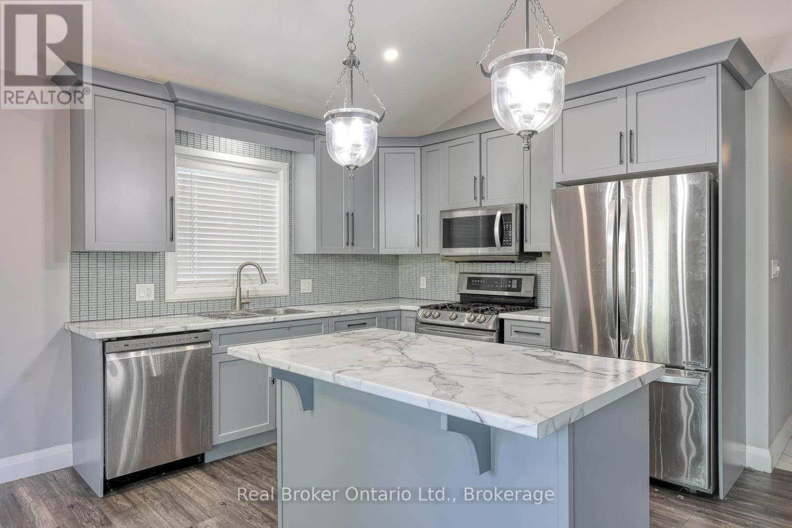 27 Reeves Road, Ingersoll, Ontario  N5C 0E1 - Photo 13 - X12706412