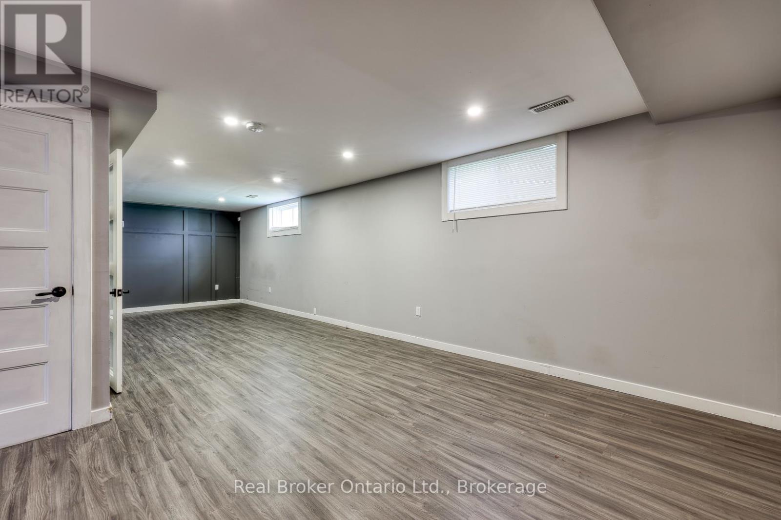 27 Reeves Road, Ingersoll, Ontario  N5C 0E1 - Photo 23 - X12706412