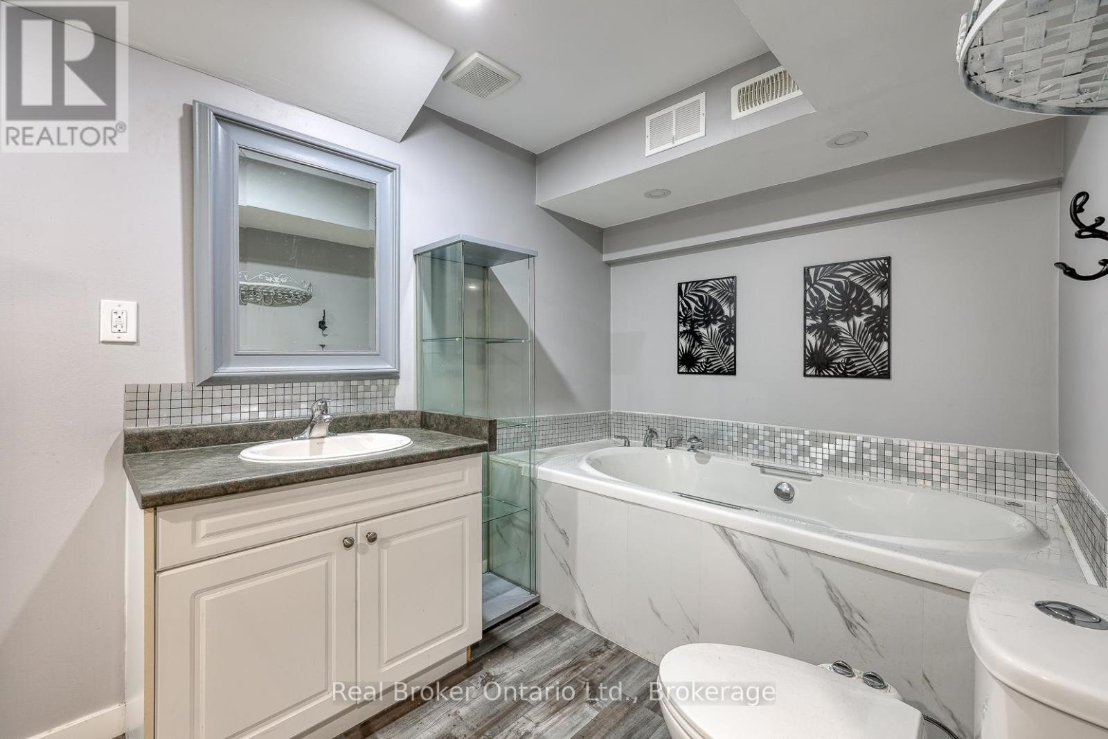 27 Reeves Road, Ingersoll, Ontario  N5C 0E1 - Photo 25 - X12706412