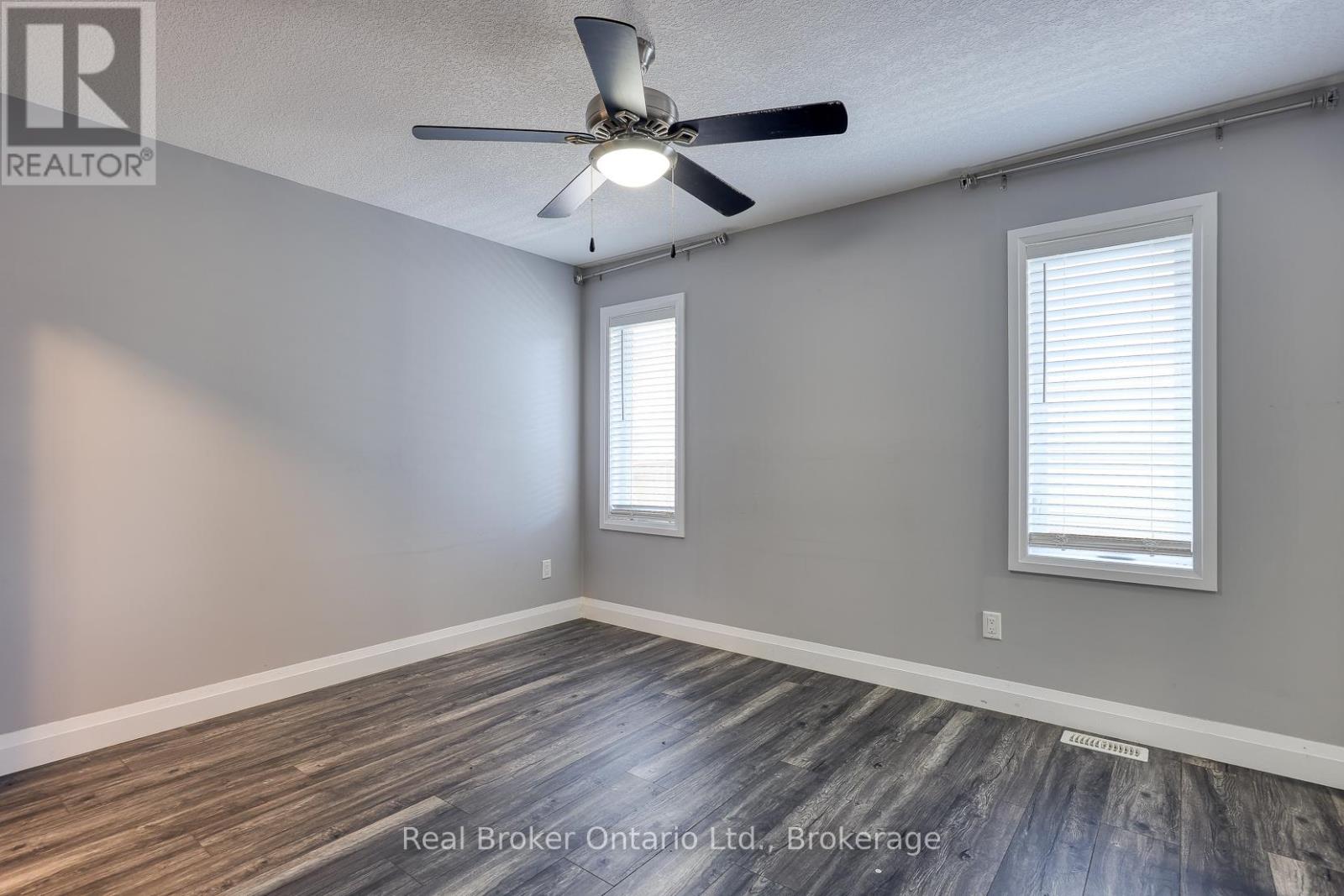 27 Reeves Road, Ingersoll, Ontario  N5C 0E1 - Photo 9 - X12706412