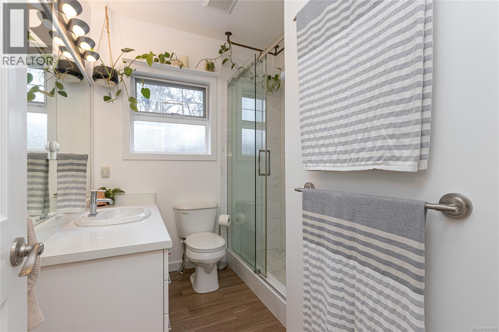 848 Finlayson St, Victoria, British Columbia  V8T 5K8 - Photo 20 - 1021863