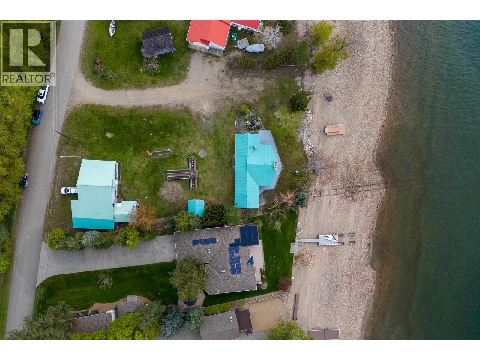 3726 Zinck Road, Scotch Creek, British Columbia  V0E 1M5 - Photo 2 - 10311297