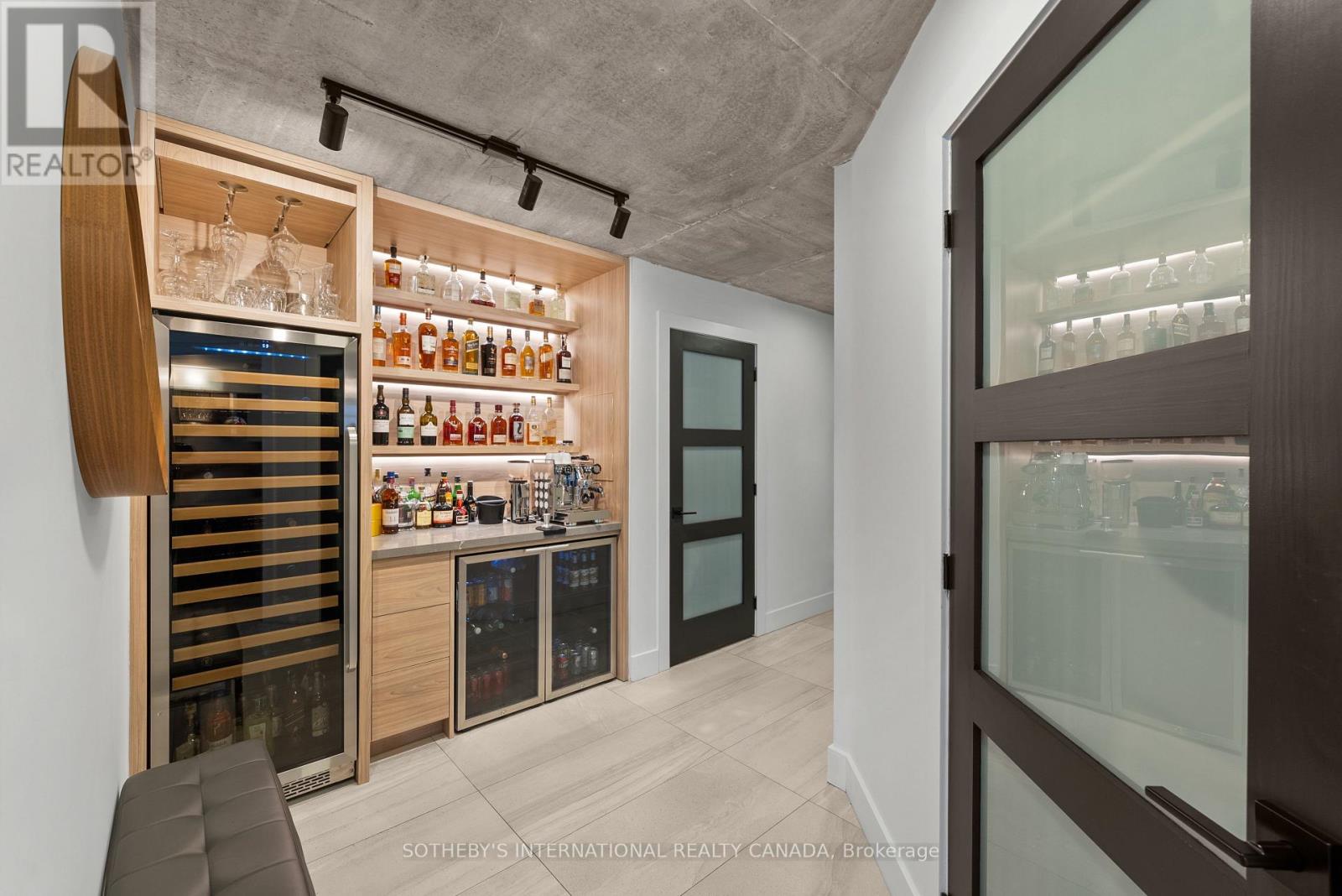 3010 - 11 Brunel Court, Toronto, Ontario  M5V 3Y3 - Photo 6 - C12706398