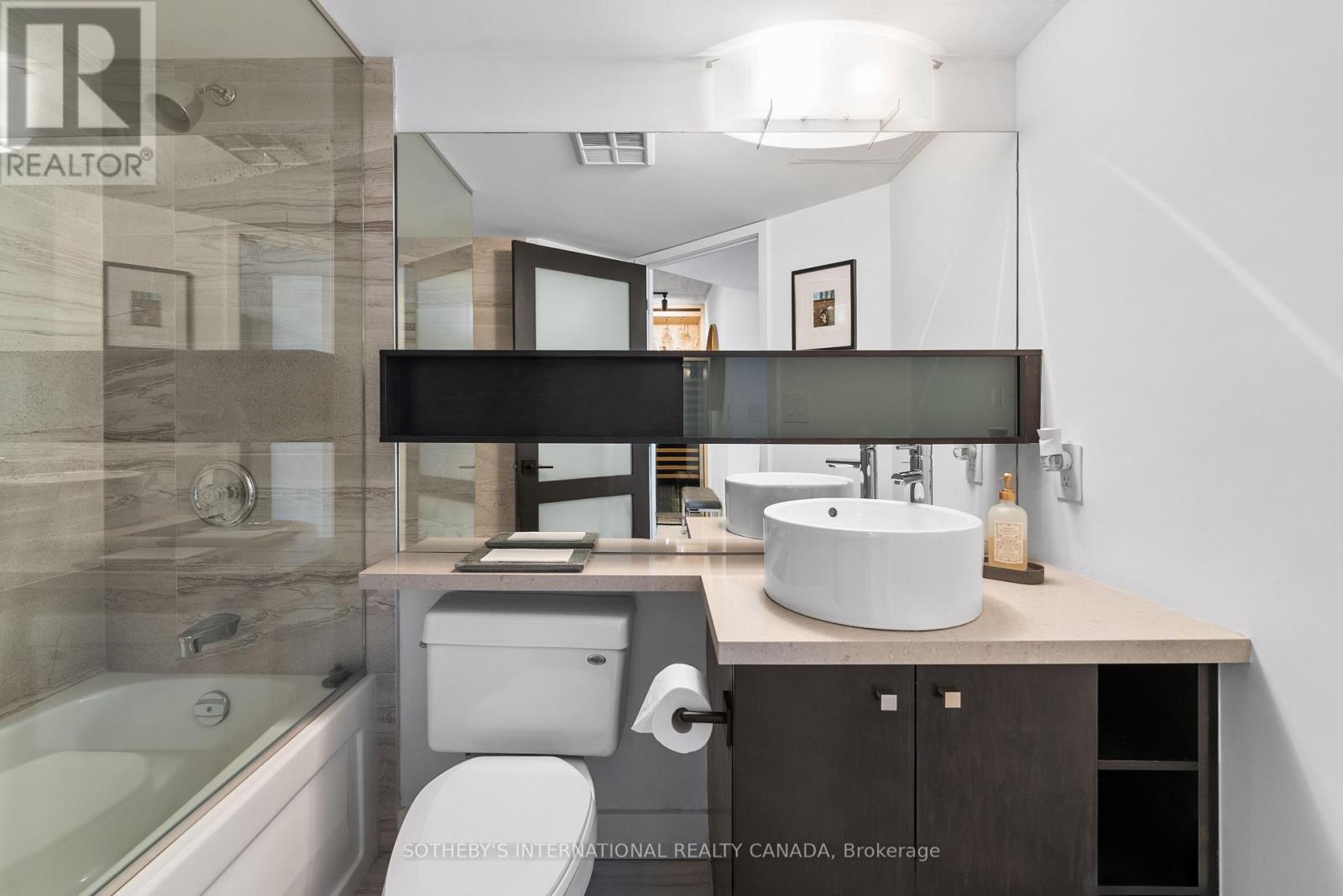 3010 - 11 Brunel Court, Toronto, Ontario  M5V 3Y3 - Photo 7 - C12706398