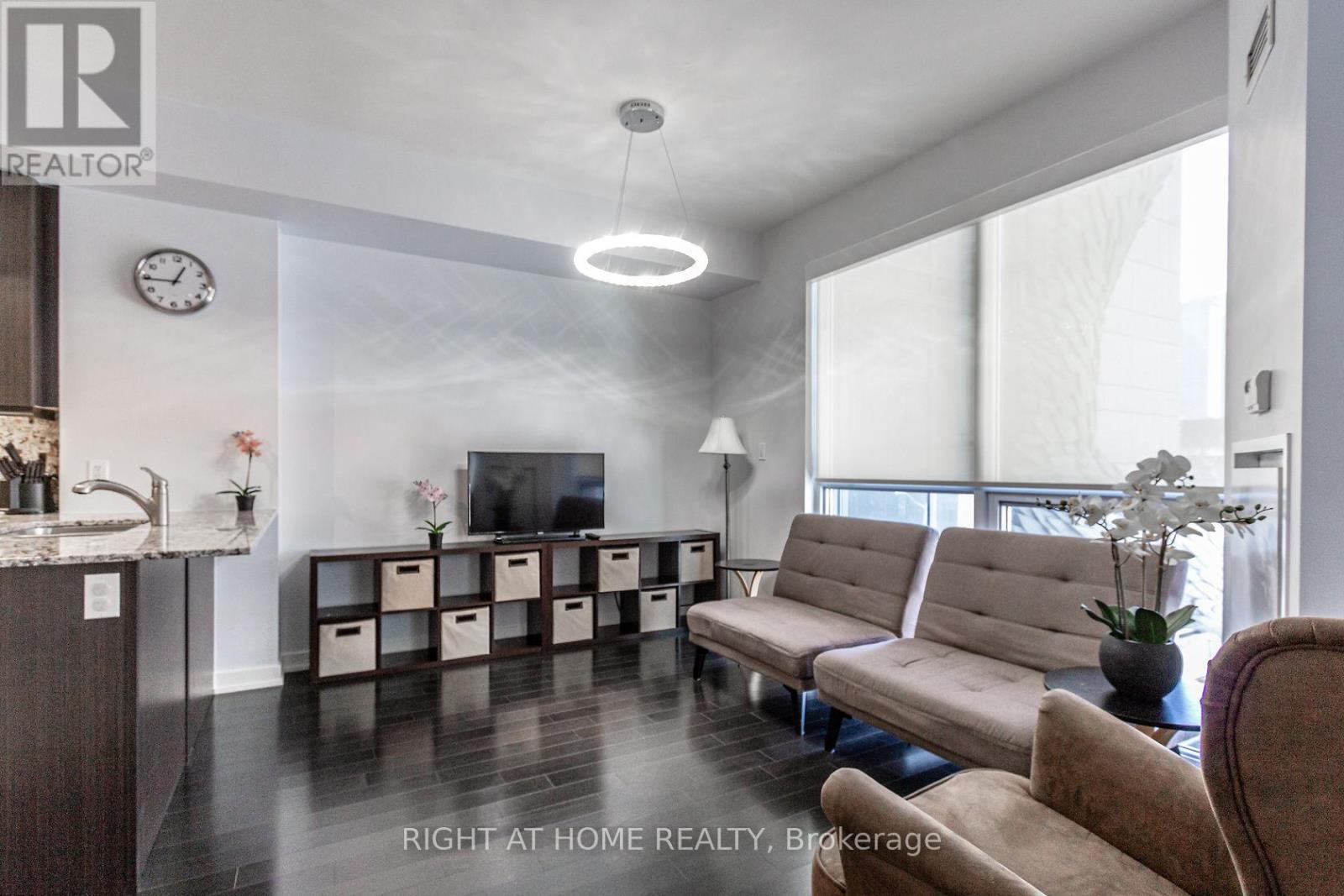 301 - 1 The Esplanade, Toronto, Ontario  M5E 0A8 - Photo 10 - C12706424