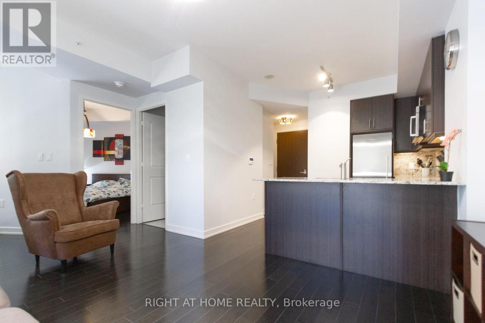 301 - 1 The Esplanade, Toronto, Ontario  M5E 0A8 - Photo 11 - C12706424