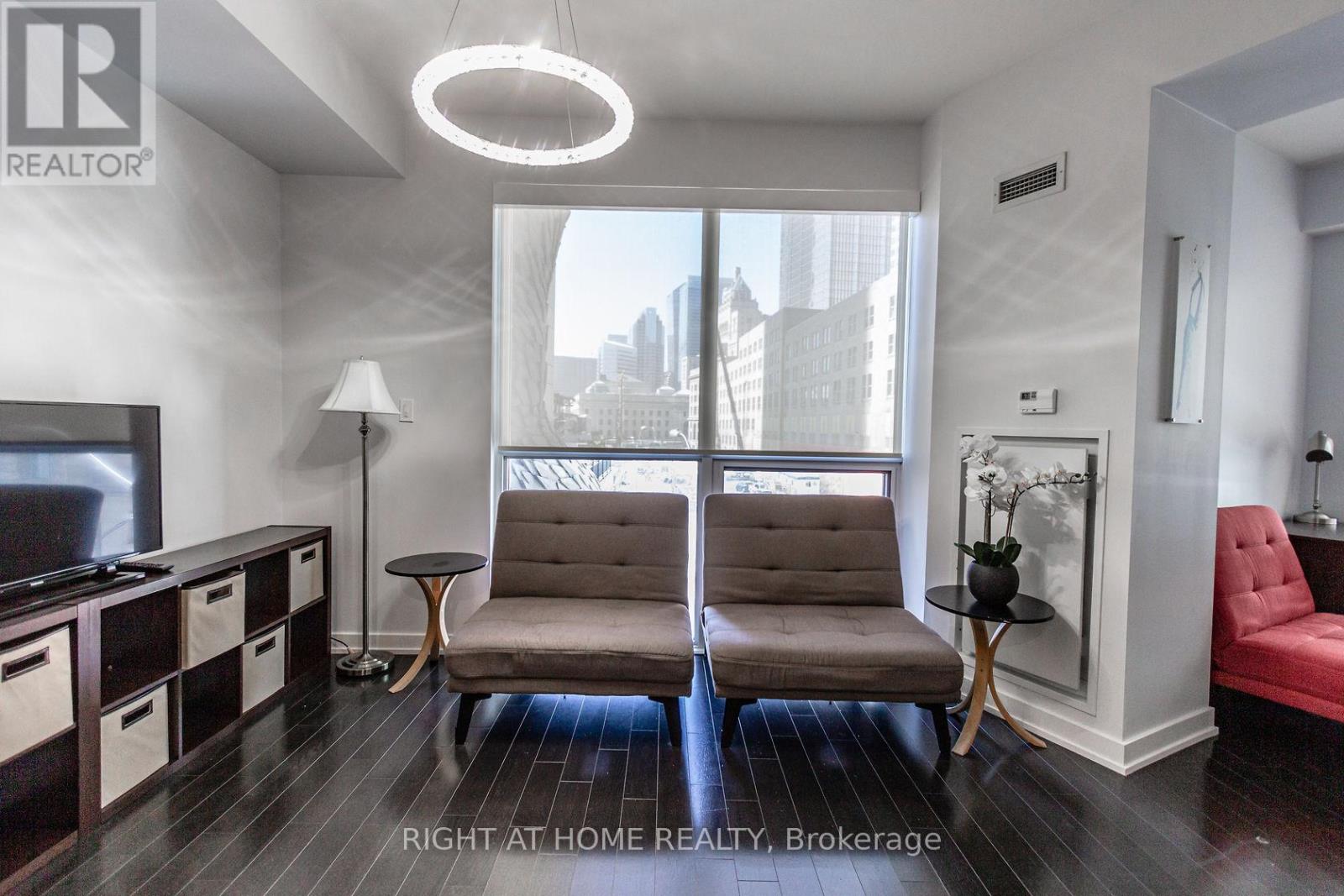 301 - 1 The Esplanade, Toronto, Ontario  M5E 0A8 - Photo 13 - C12706424