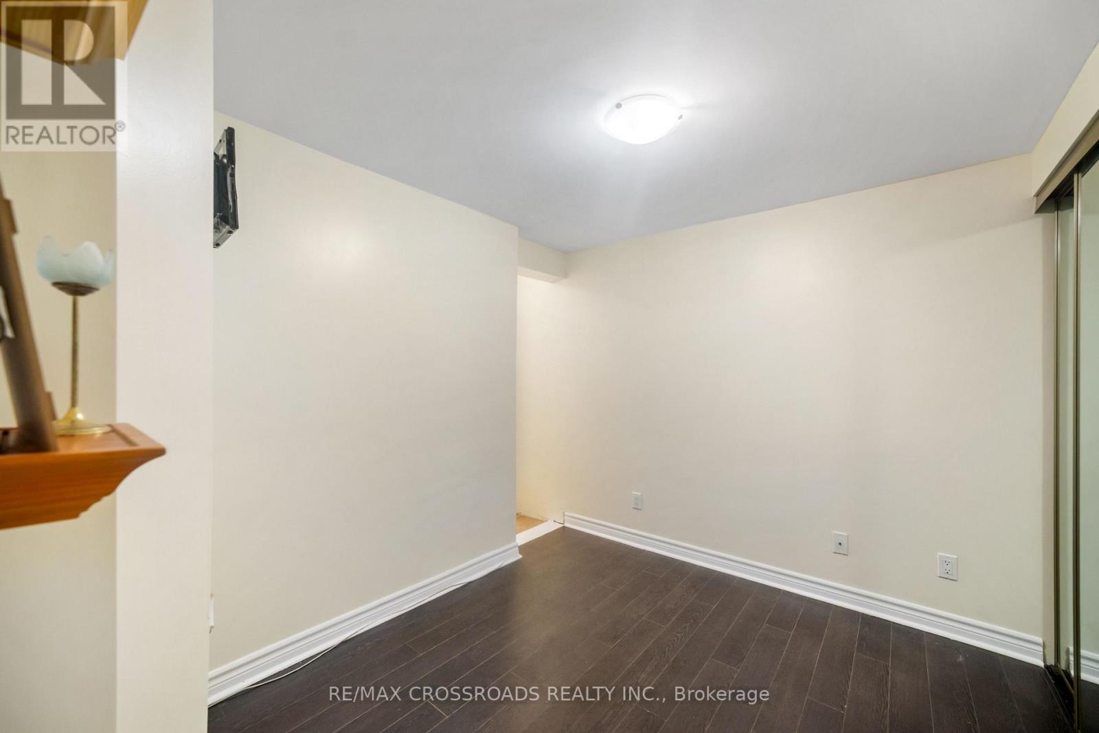 Bsmt - 38 Jinnah Court, Toronto, Ontario  M4A 2Y1 - Photo 4 - C12706442