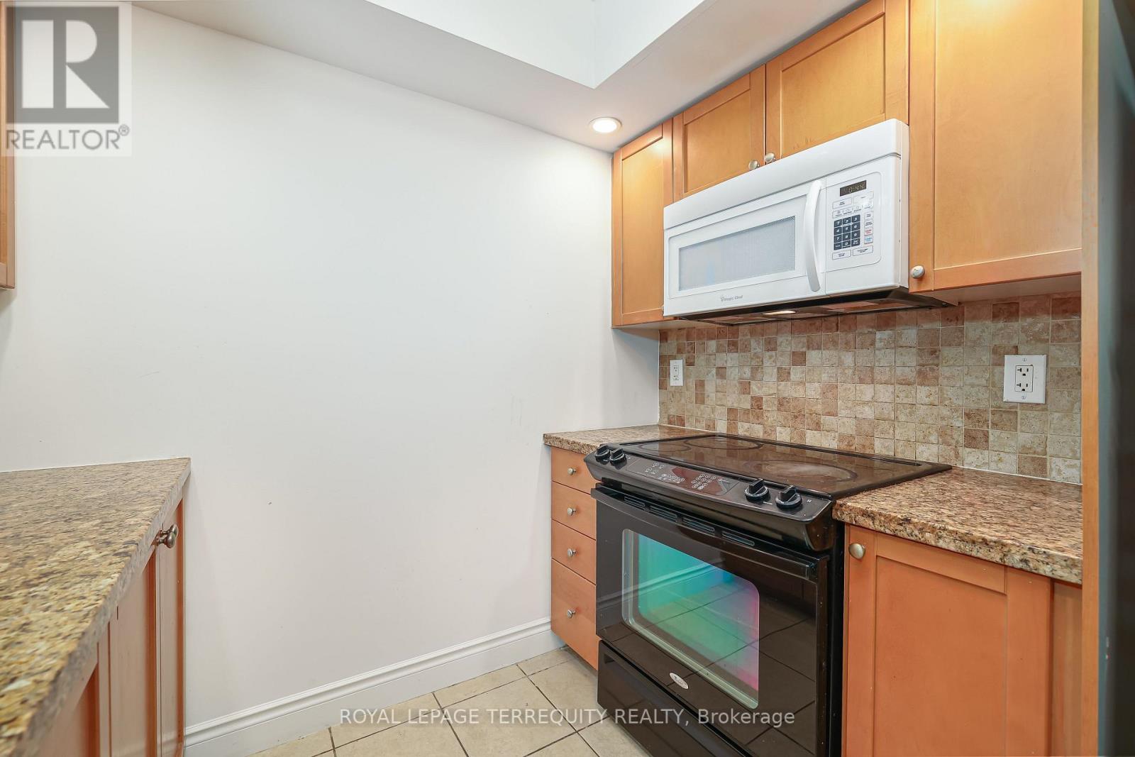 2223 - 500 Doris Avenue, Toronto, Ontario  M2N 0C1 - Photo 11 - C12706444