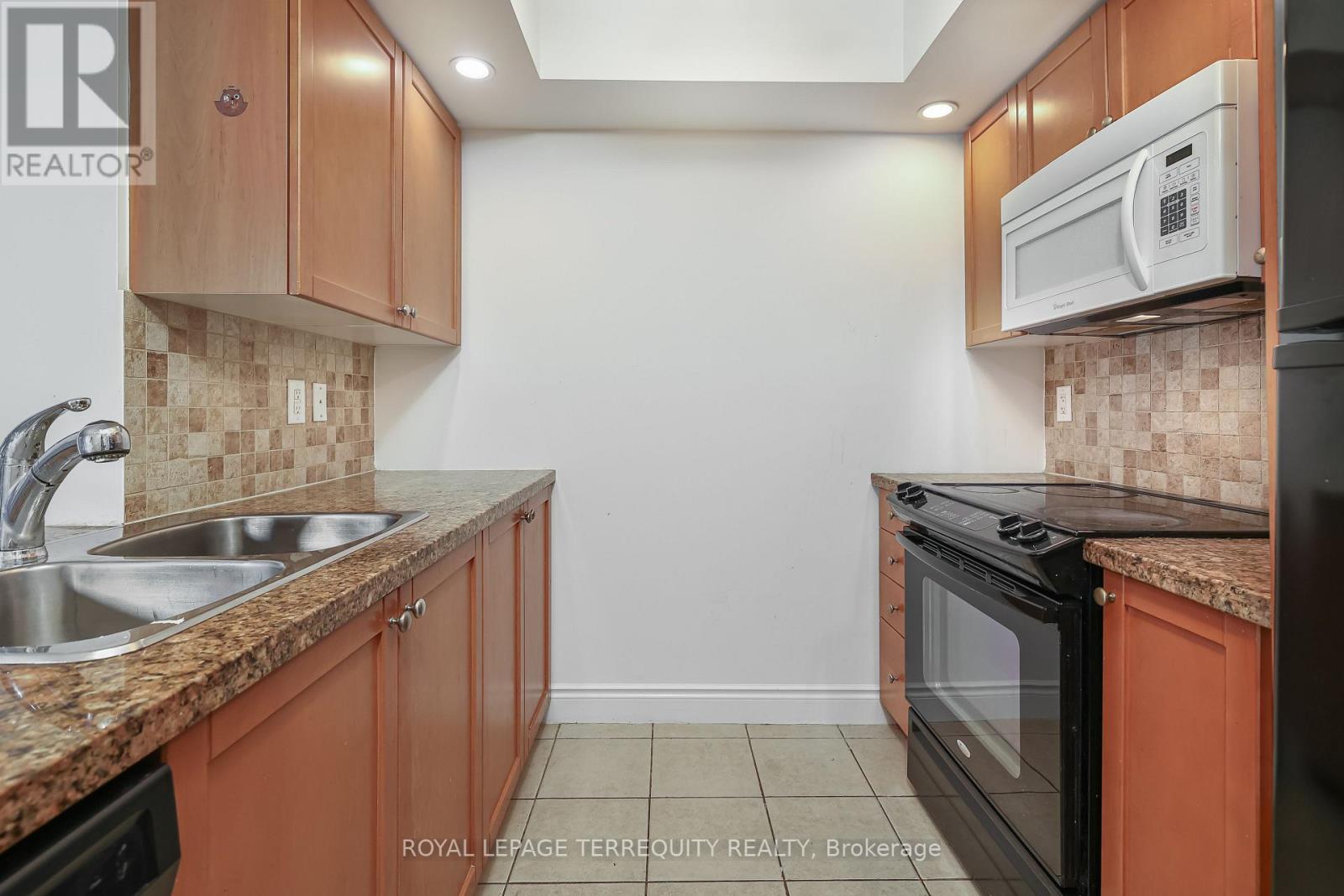 2223 - 500 Doris Avenue, Toronto, Ontario  M2N 0C1 - Photo 13 - C12706444