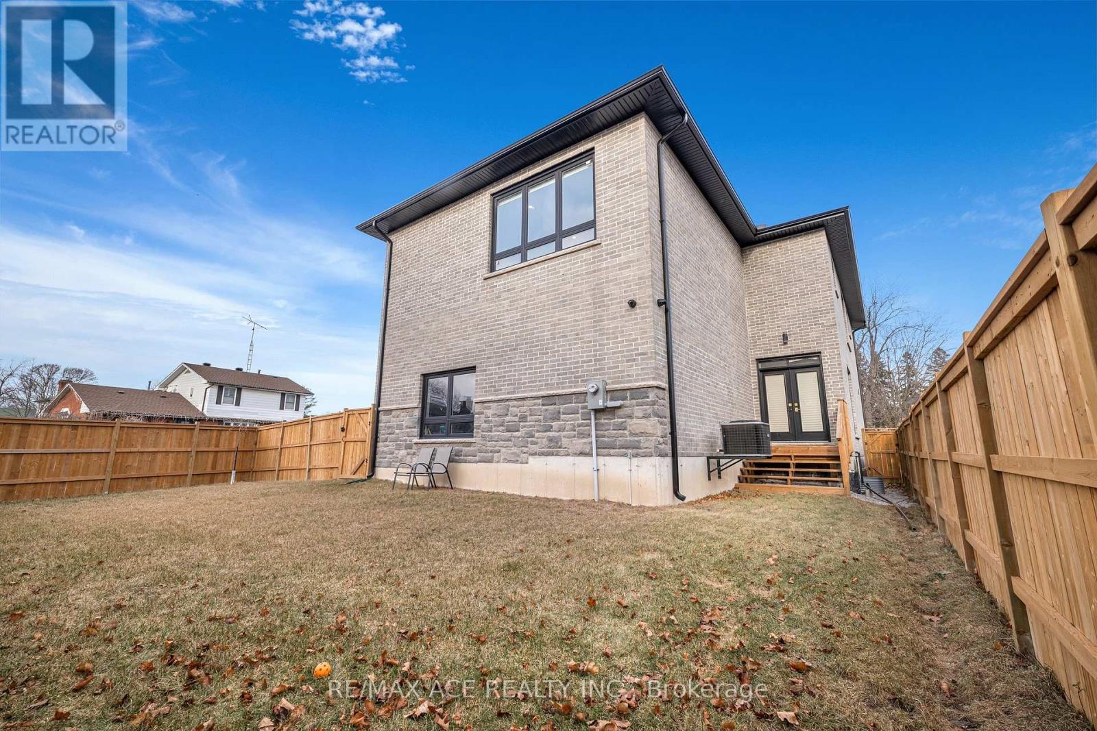 19 Burcher Road, Ajax, Ontario  L1S 2P8 - Photo 32 - E12706394